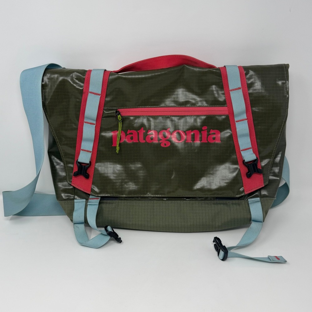 Patagonia Black Hole Mini Messenger Bag 12L Olive Green Discontinued Rare